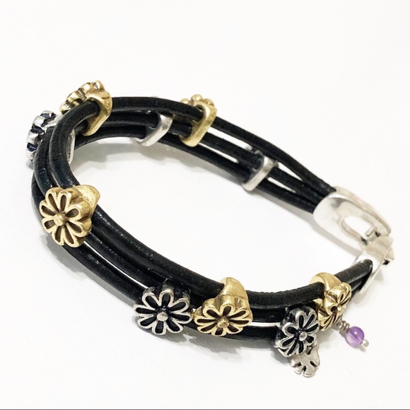 Lucky Brand Jewelry - Lucky Brand • Leather Mixed Metal Flower Bracelet